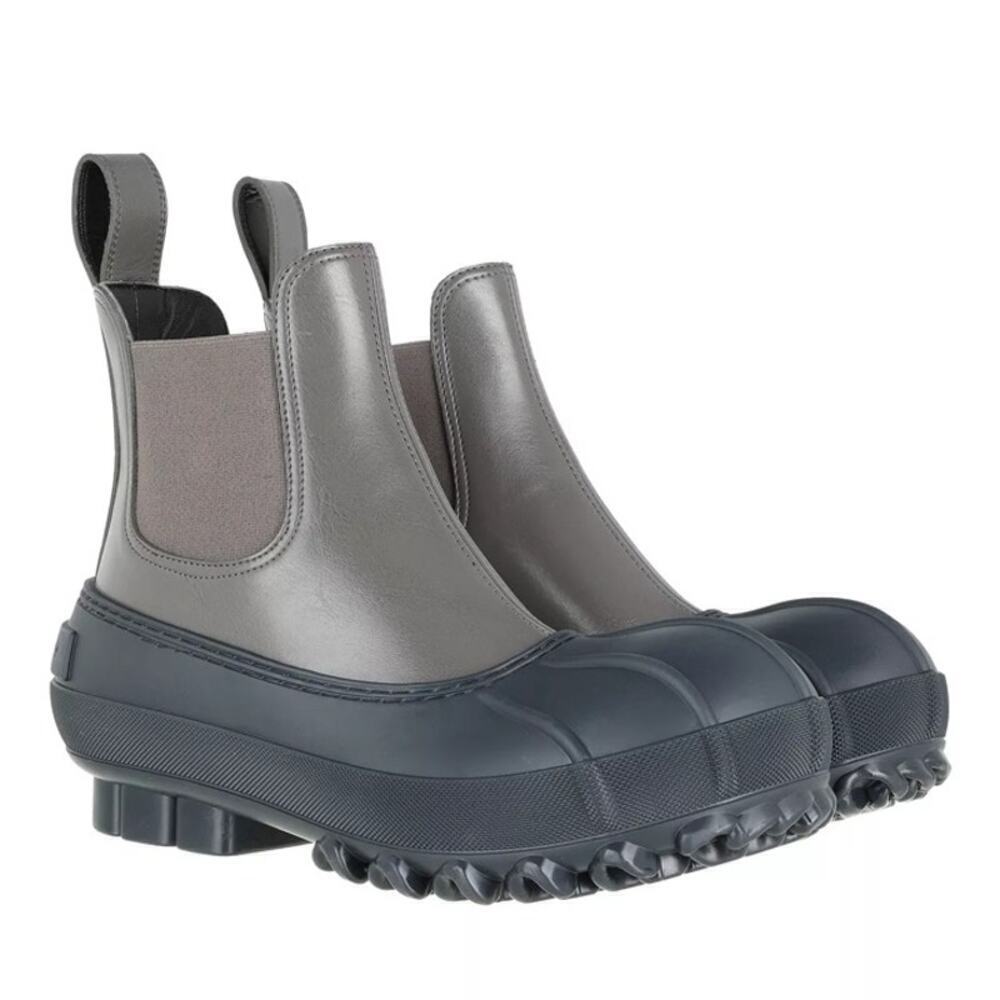 STELLA MCCARTNEY
Chain Sole Boots Graphite Multi Size US 6/ EURO 36